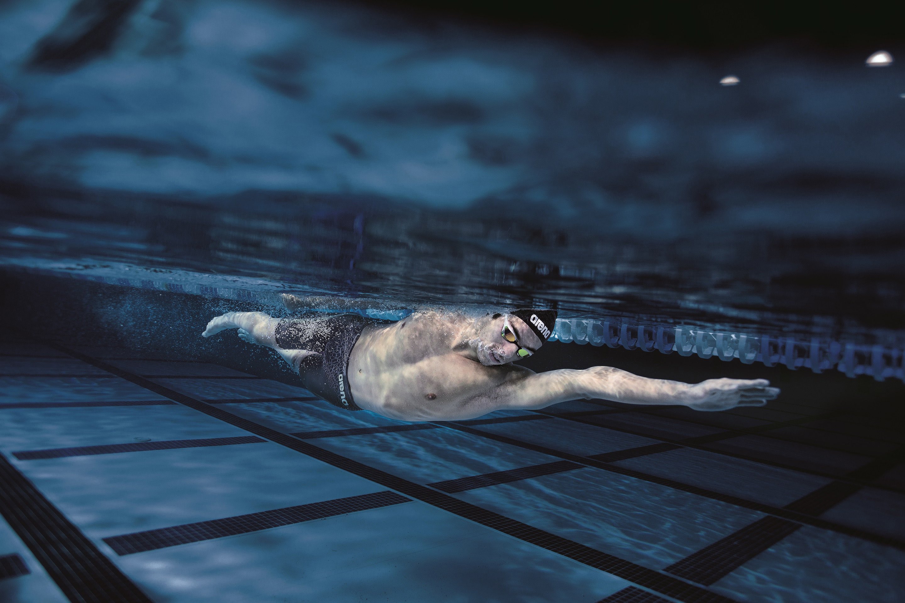 Paltrinieri: Nel Nuoto Un Predestinato, In Amore Fortunato;